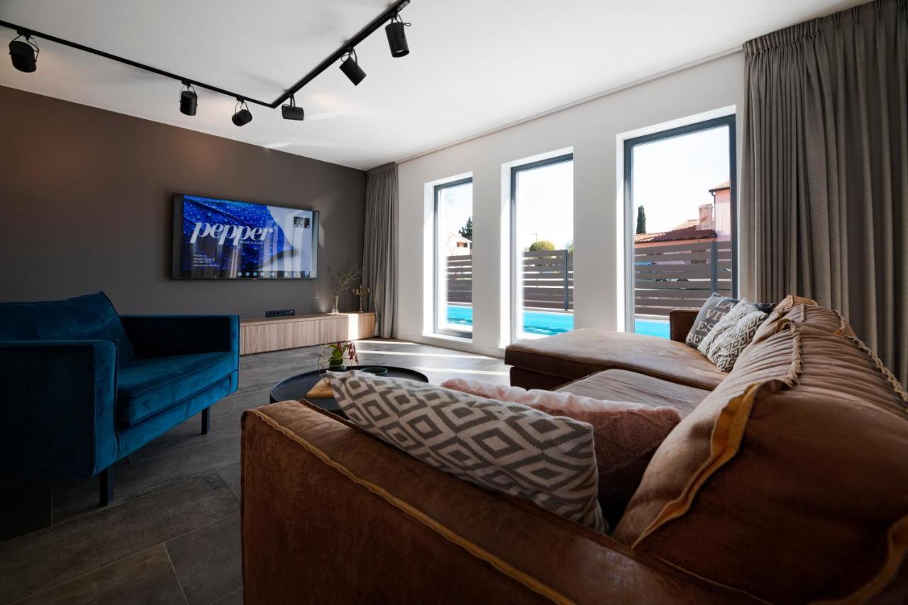 Marcante Family Villa With A Pool Пореч Екстериор снимка